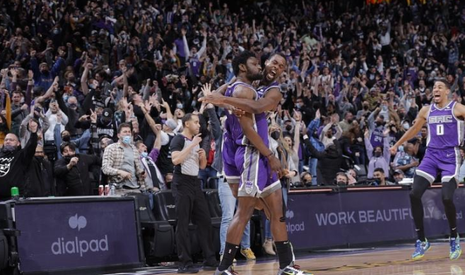  多特绝杀逆转法兰克福取三分  